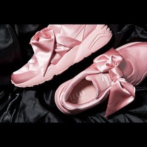 FENTY PUMA by Rihanna Pink Bow Women’s Sneakers